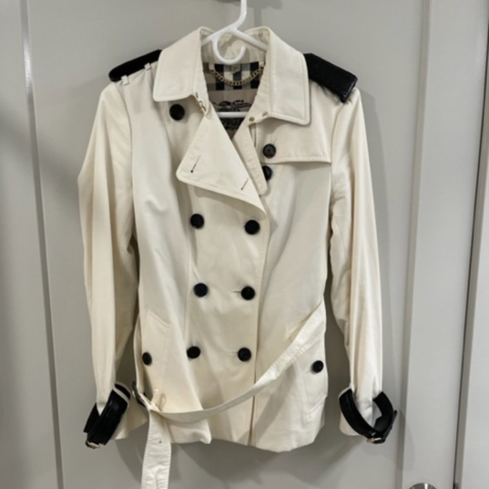 Burberry Kensington Heritage Trench